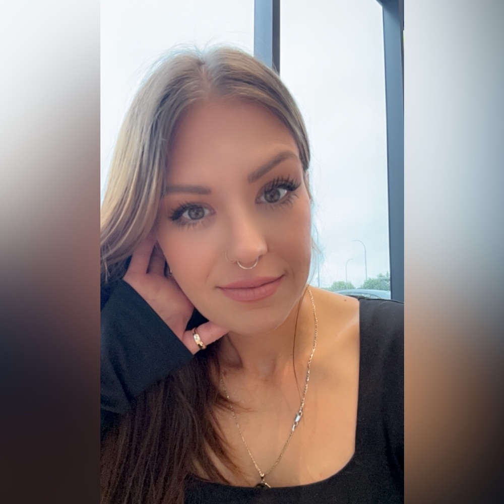 Meet your Posher, Dani